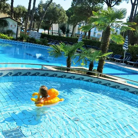 Villaggio Azzurro Lido di Jesolo Esterno foto